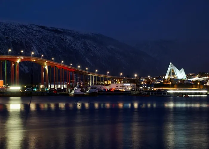 Arctic City Studio - Perfectly Located In The Main Street