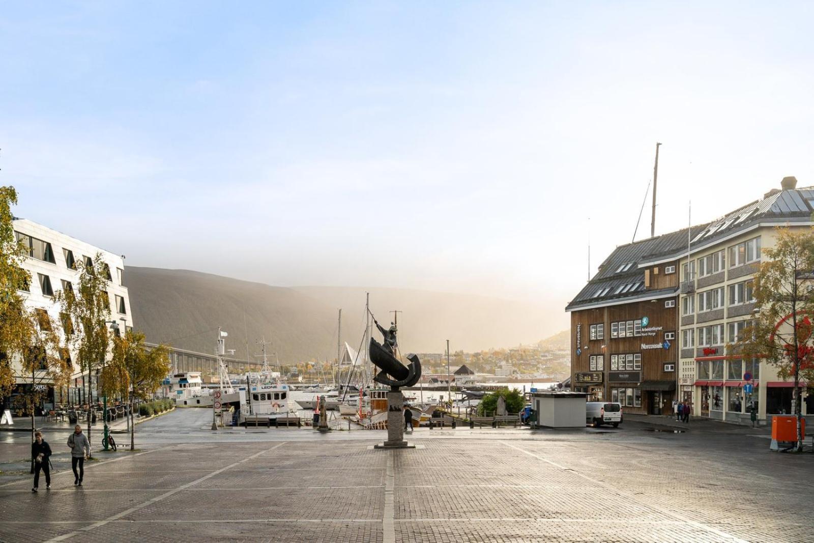Arctic - Perfectly Located In The Main Street Apartment Tromso