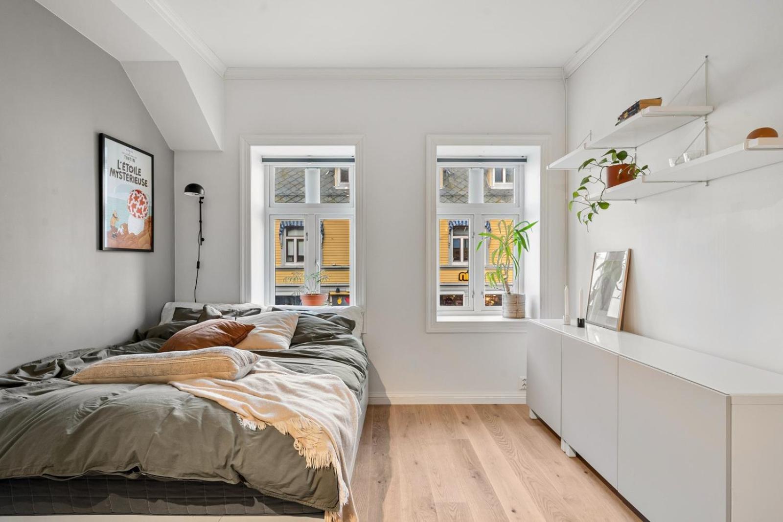 Arctic - Perfectly Located In The Main Street Apartment